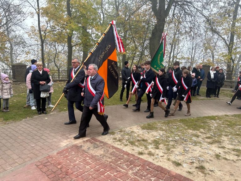 Gminne Obchody Narodowego Święta Niepodległości z udziałem przedstawicieli naszej szkoły