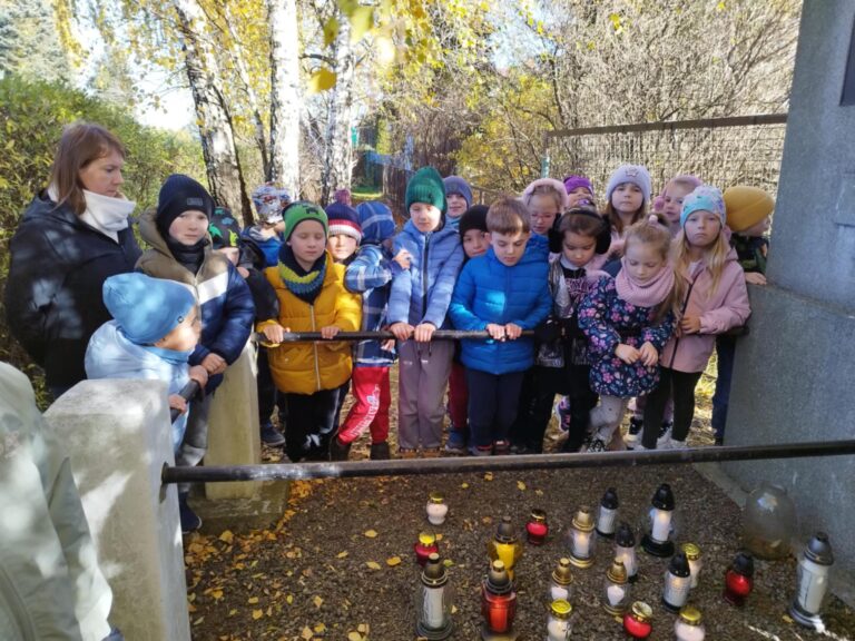 „Nie umiera ten, kto zostaje w sercach żywych”