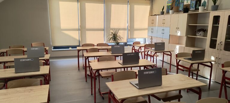 Krajowy Plan Odbudowy- sprzęt dla szkoły