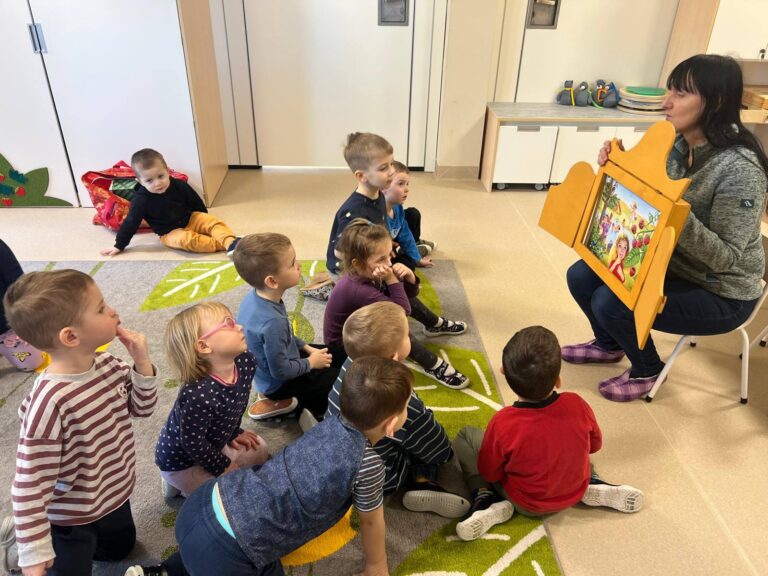 Teatrzyk Kamishibai.