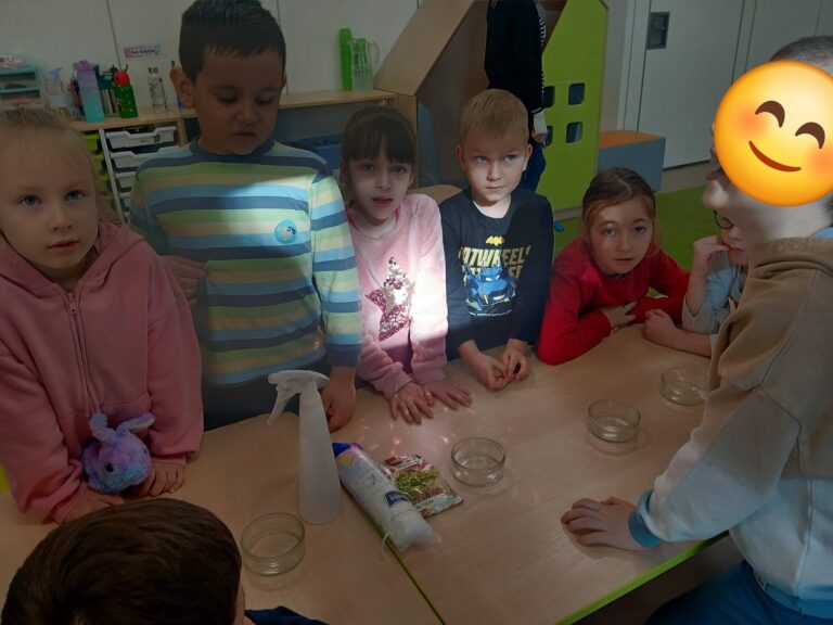 Projekt „Zdrowo i sportowo”- hodowla rzeżuchy.